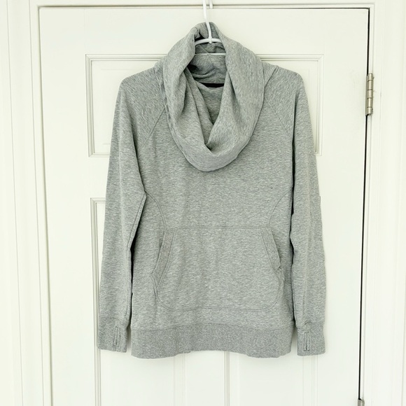 L.L.BEAN cozy pullover size M grey cowl neck cotton blend kangaroo pocket - Picture 2 of 4